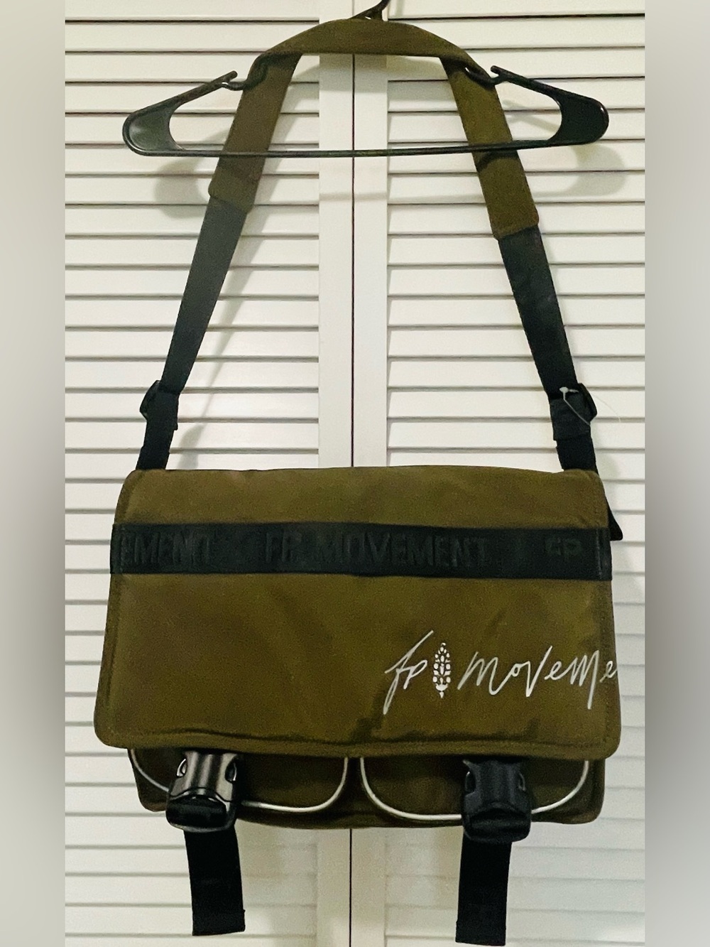 NWOT FP Movement Messenger Bag